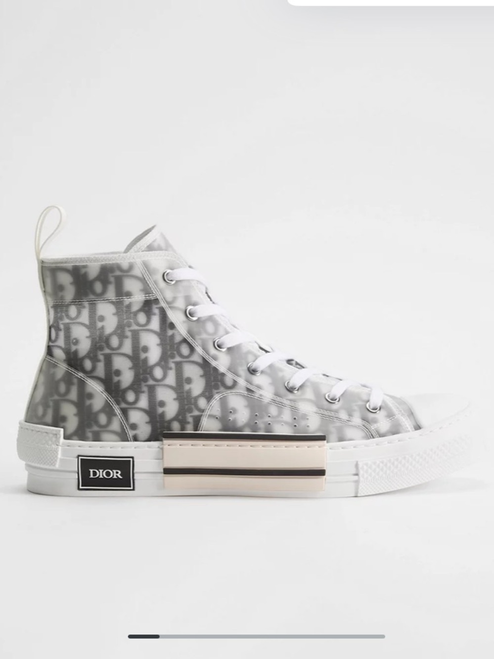 B23 League High-Top Sneaker
White and Black Dior Oblique Canvas, Size: 37